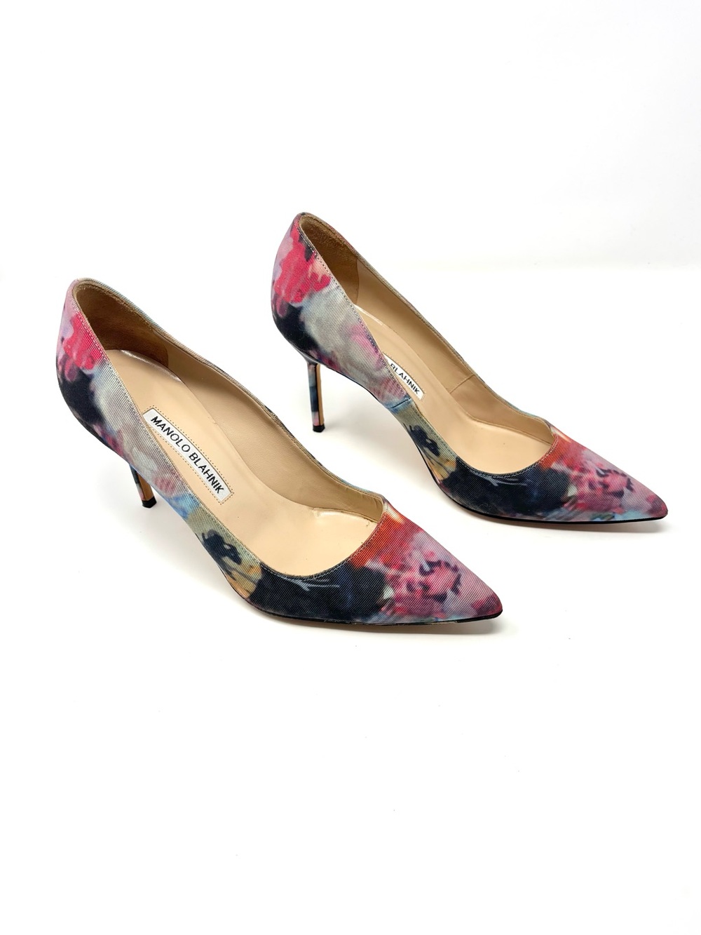 Manolo Blahnik Floral Multicolor Fabric BB Pointed Toe Pumps Heels 37